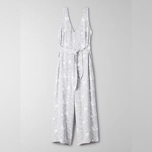 Wilfred Ecoulement V Jumpsuit in Pearl Grey / White